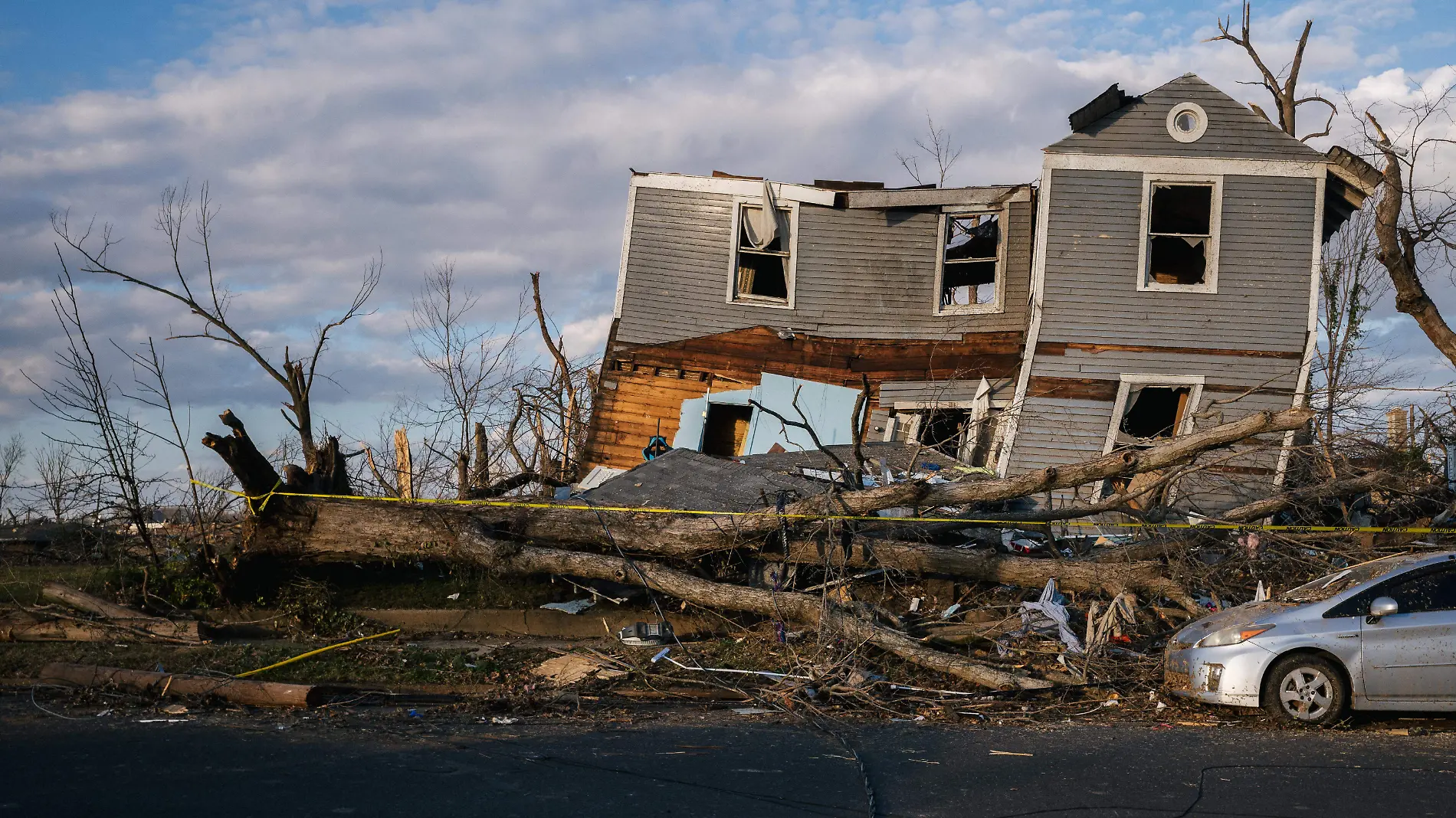 muertos y desaparecidos por tornados en EU